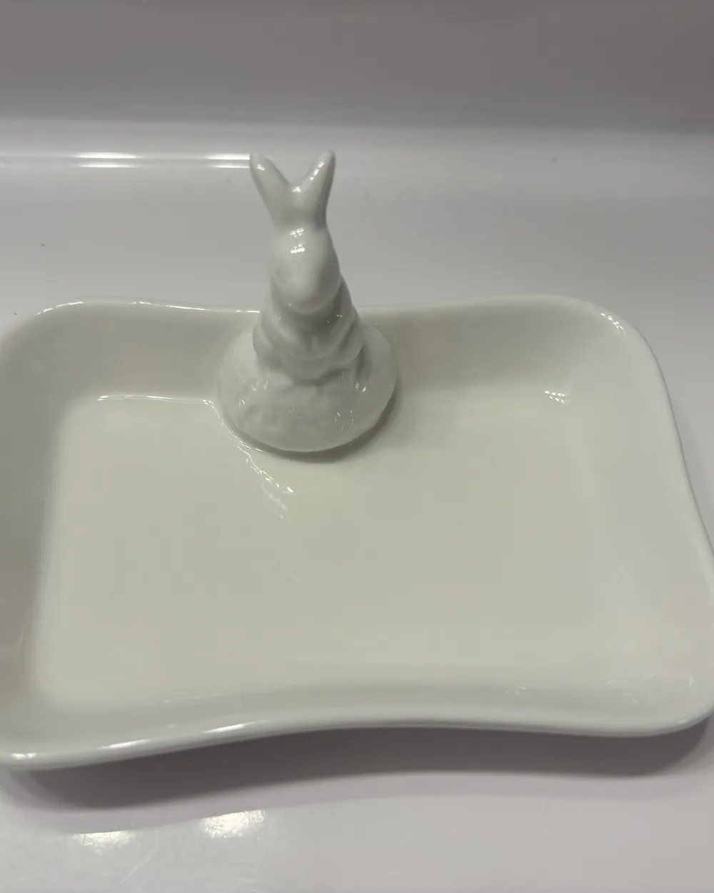 The same ceramic dish cleaned back to white